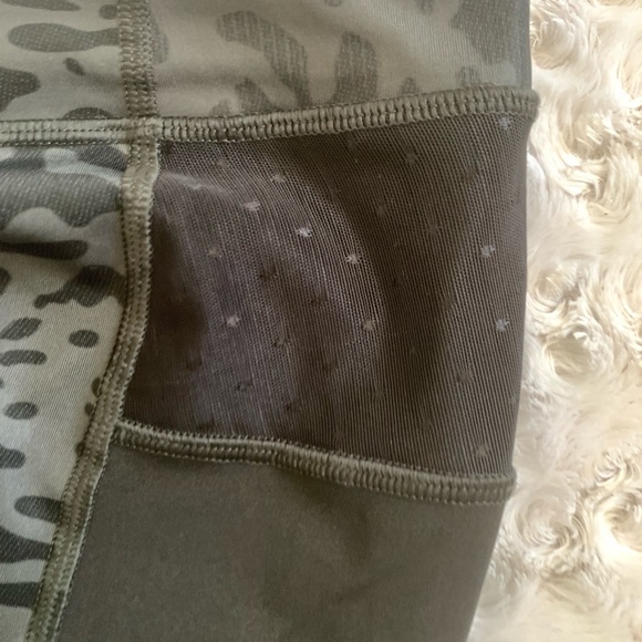 Lululemon leopard print mesh just breathe pant - Picture 8 of 8